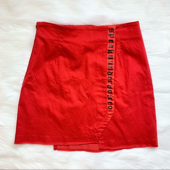 Women’s Y2k Mini Skirt Vintage 2000s Red Logo Size Small Punk Gothic Skater - Picture 3 of 10